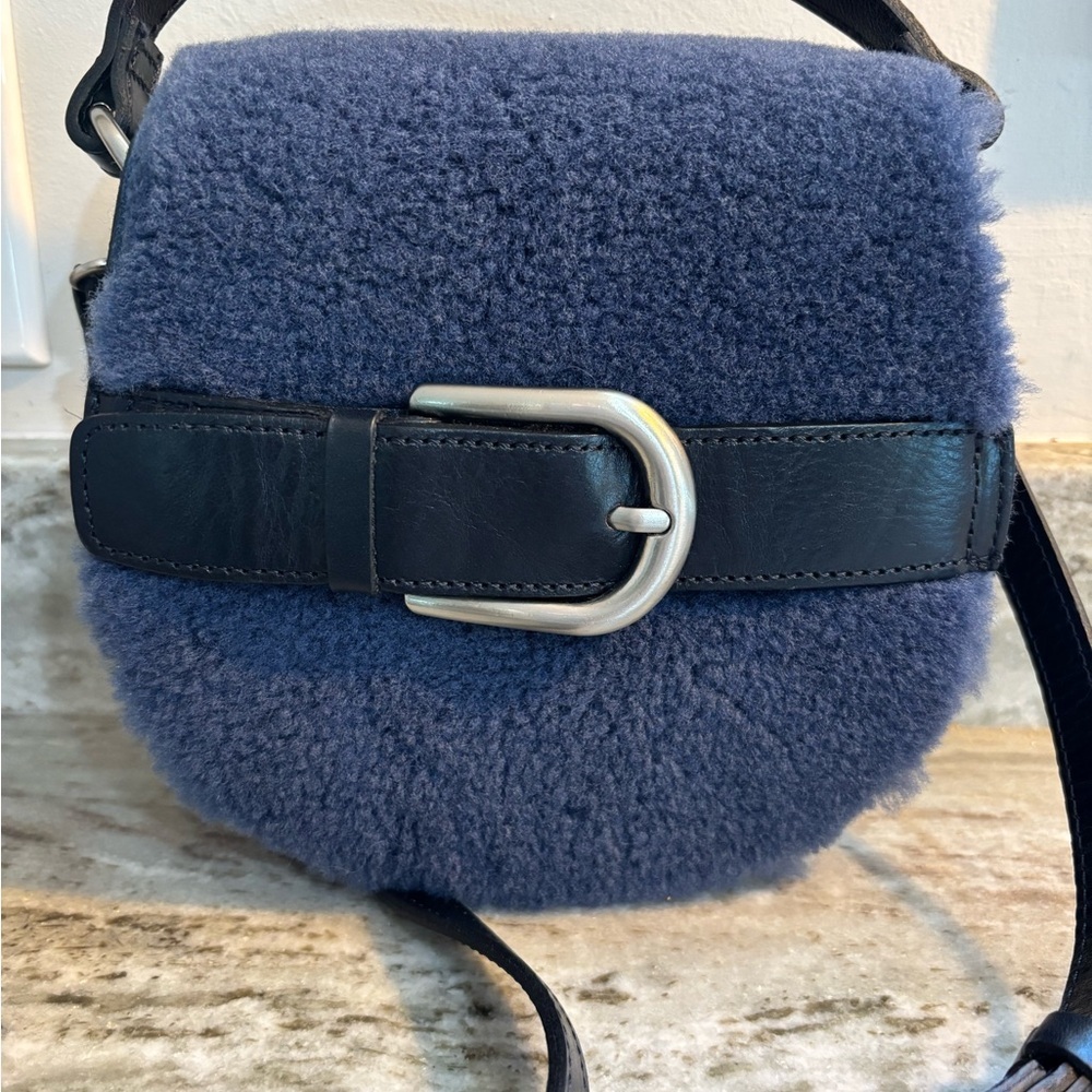 Patricia Nash Sherpa Shearling
Annfield Crossbody Midnight
Blue Leather NWOT